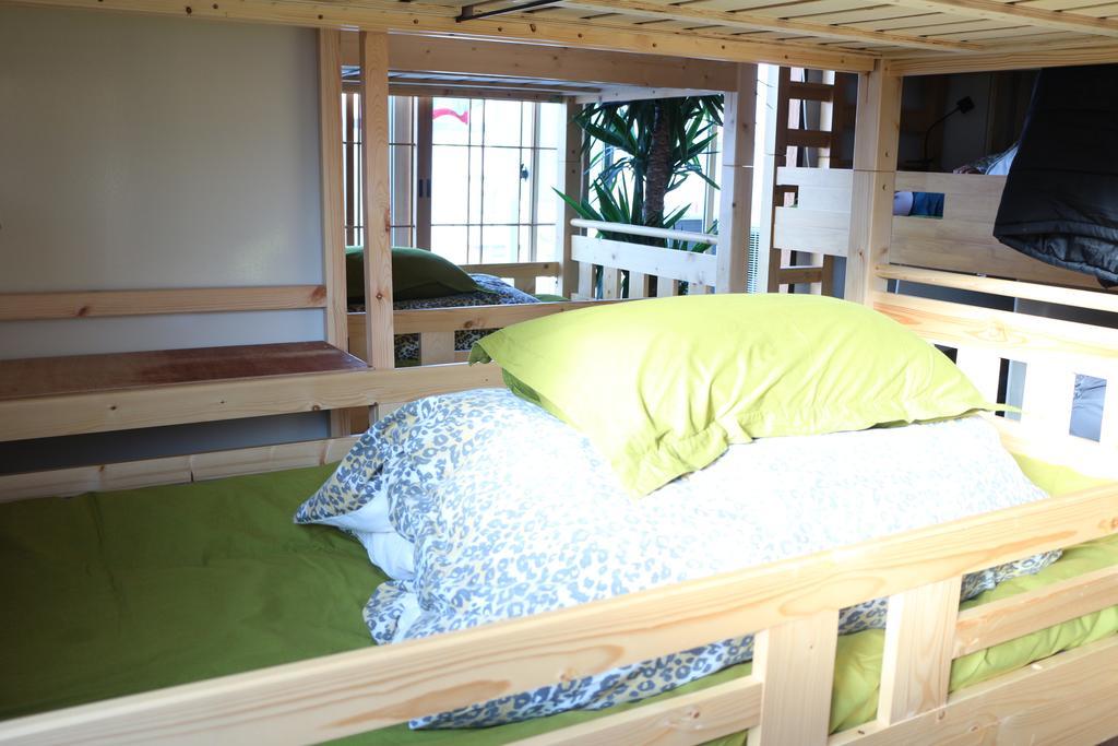 Pensión Makoto House *